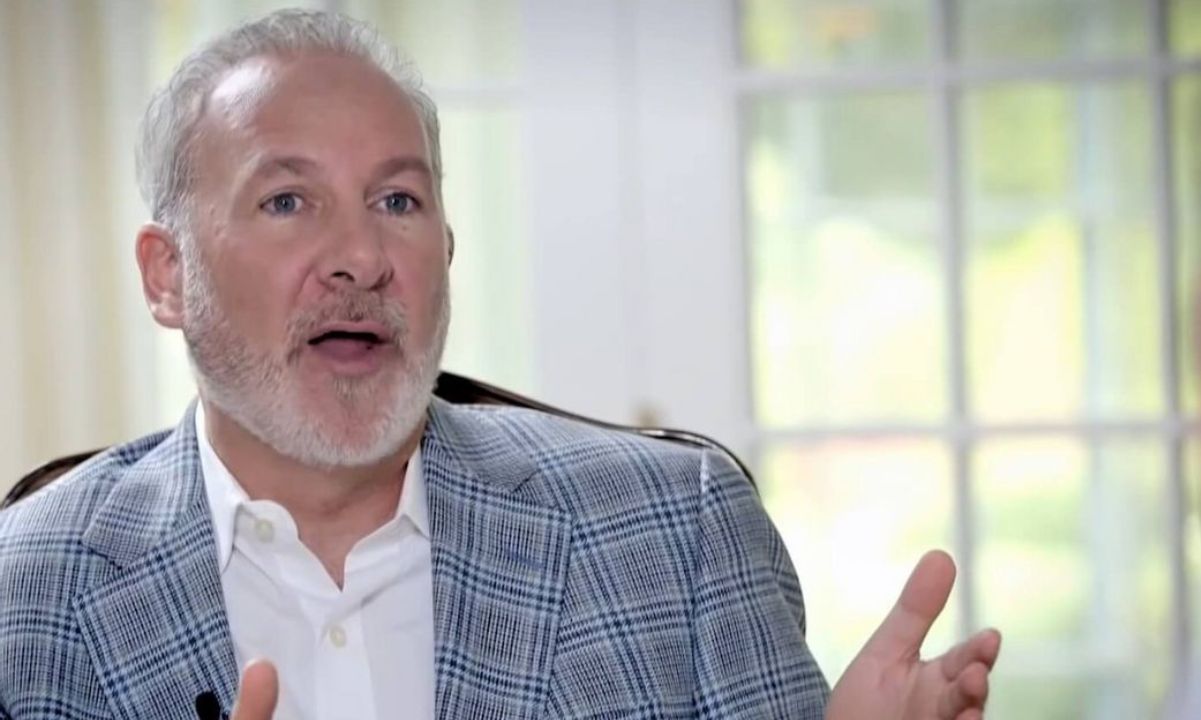 Peter Schiff Doubts Trump’s Crypto Plans, Labels Bitcoin a Ponzi Scheme